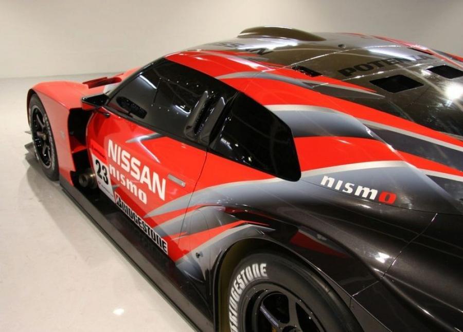  Nissan GT-R GT500 Race Car 2007 года  (фото 12 из 26)